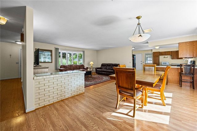 197 Willowen Drive, Irondequoit, NY 14609