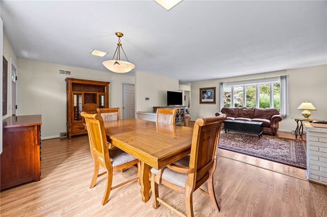 197 Willowen Drive, Irondequoit, NY 14609