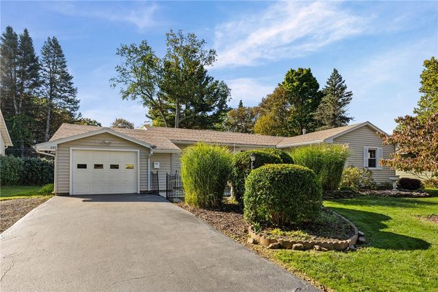 197 Willowen Drive, Irondequoit, NY 14609