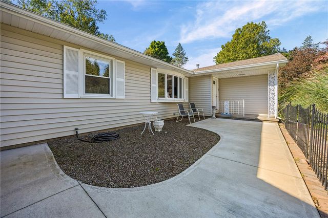 197 Willowen Drive, Irondequoit, NY 14609