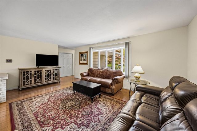 197 Willowen Drive, Irondequoit, NY 14609