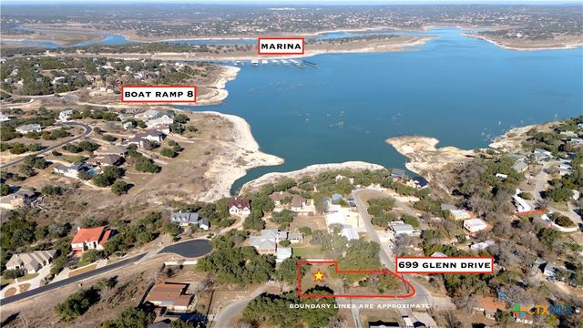 699 Glenn Drive, Canyon Lake, TX 78133