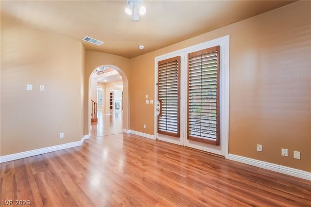 7702 Bear Ridge Street, Las Vegas, NV 89113