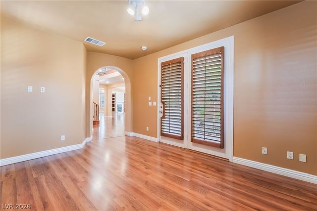 7702 Bear Ridge Street, Las Vegas, NV 89113