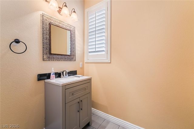 7702 Bear Ridge Street, Las Vegas, NV 89113