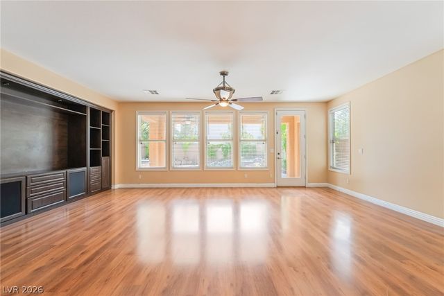 7702 Bear Ridge Street, Las Vegas, NV 89113