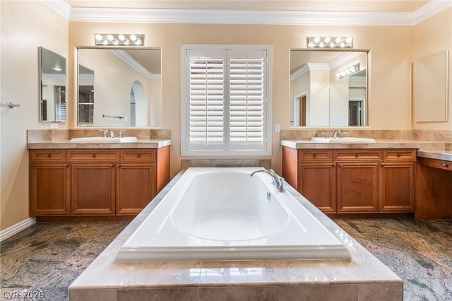 7702 Bear Ridge Street, Las Vegas, NV 89113