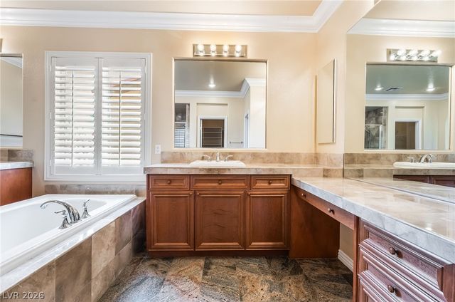 7702 Bear Ridge Street, Las Vegas, NV 89113