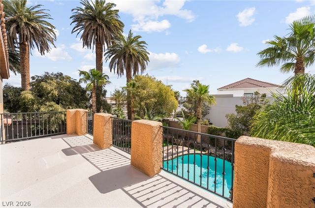7702 Bear Ridge Street, Las Vegas, NV 89113