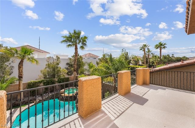 7702 Bear Ridge Street, Las Vegas, NV 89113