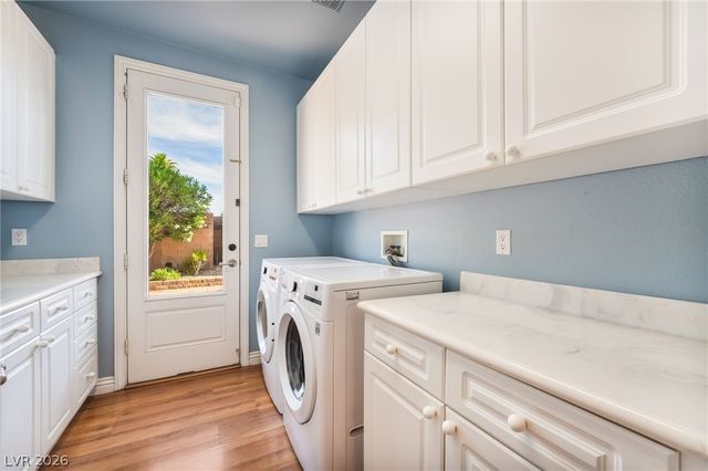 7702 Bear Ridge Street, Las Vegas, NV 89113