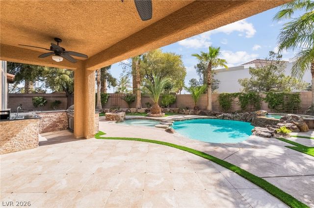7702 Bear Ridge Street, Las Vegas, NV 89113