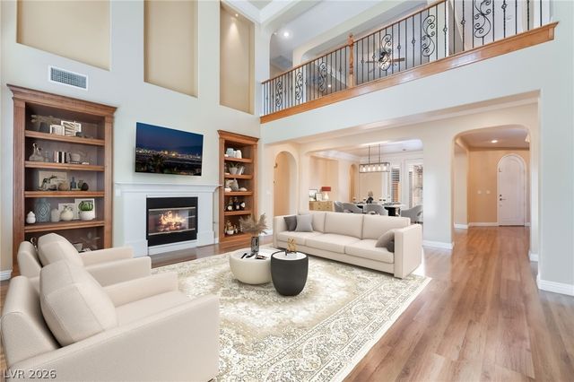 7702 Bear Ridge Street, Las Vegas, NV 89113