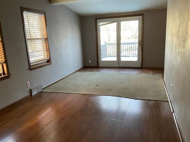 731 James Avenue, Rockford, IL 61107