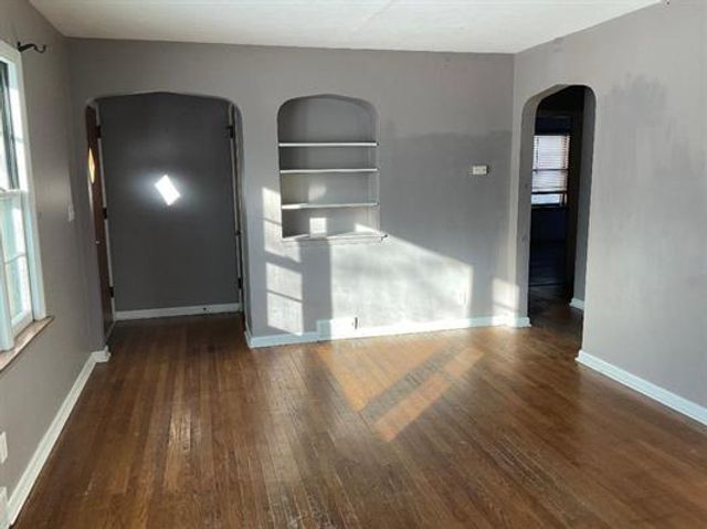 731 James Avenue, Rockford, IL 61107