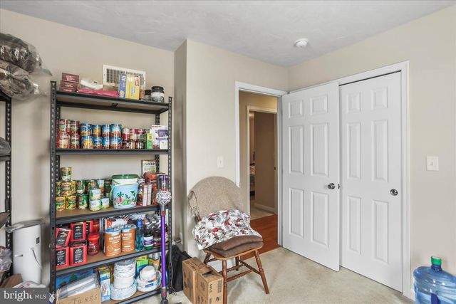 2440 BELAIR DR, Dover, PA 17315