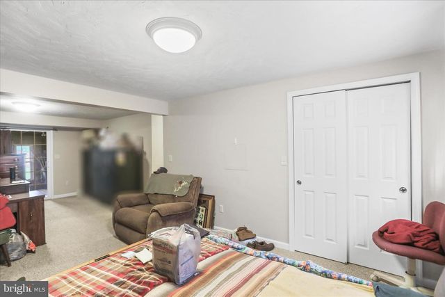 2440 BELAIR DR, Dover, PA 17315
