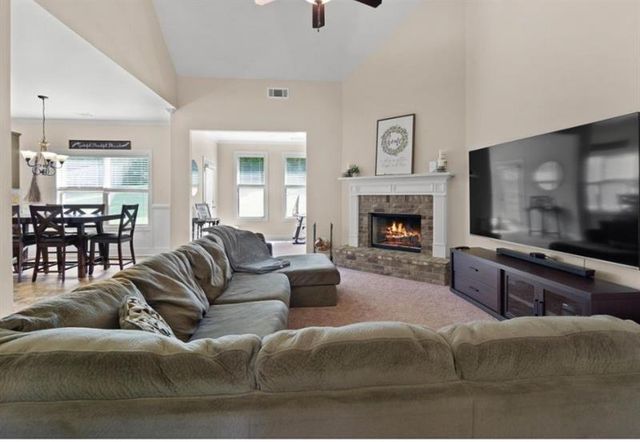 1246 FOXCREEK Drive, Mcdonough, GA 30252