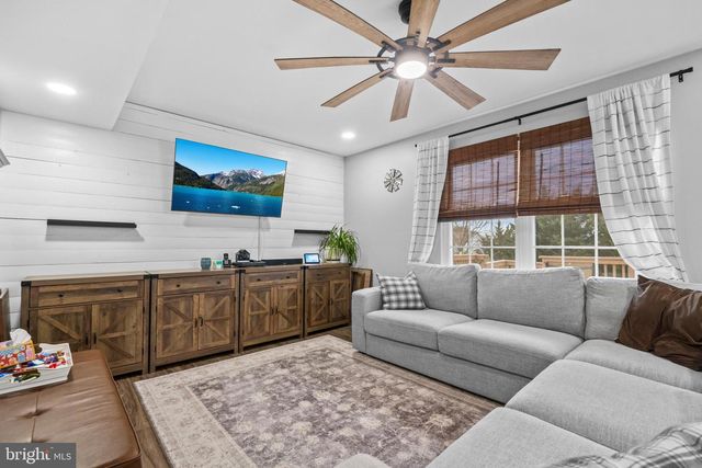 3334 BROCKTON DR, Jefferson, MD 21755