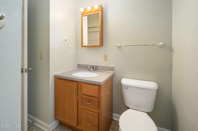 36-38 Brenda Court, Guilderland, NY 12203