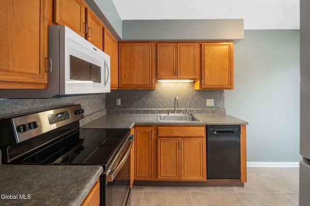 36-38 Brenda Court, Guilderland, NY 12203