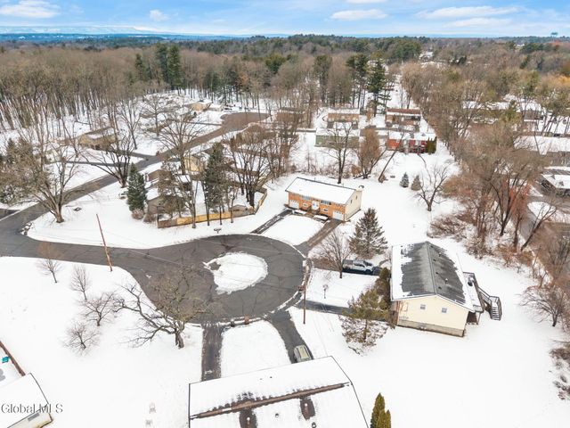 36-38 Brenda Court, Guilderland, NY 12203