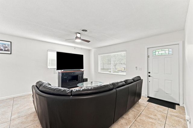 2908 NW 48TH Street, Tamarac, FL 33309