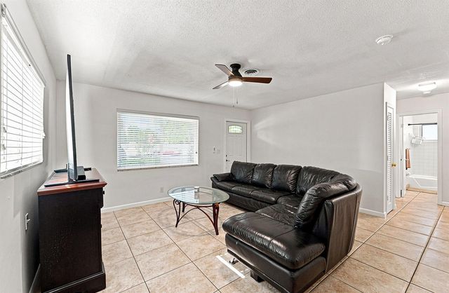 2908 NW 48TH Street, Tamarac, FL 33309