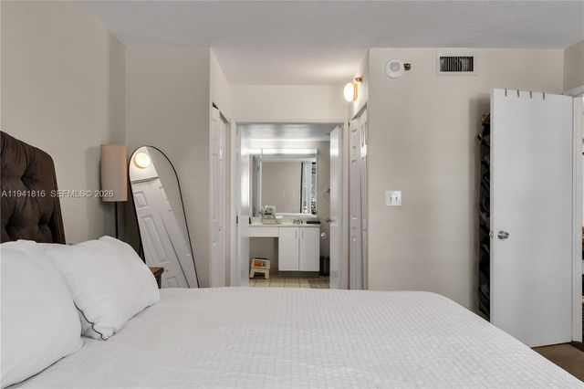 3300 NE 192nd St 202, Aventura, FL 33180