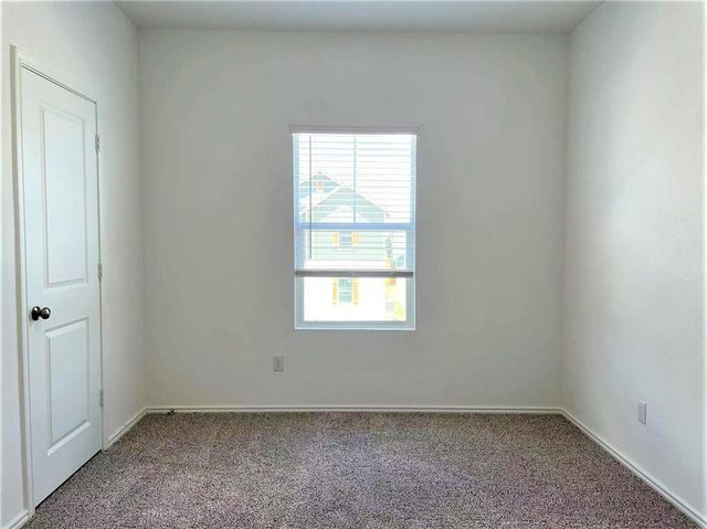 1513 Weatherford LN, Leander, TX 78641