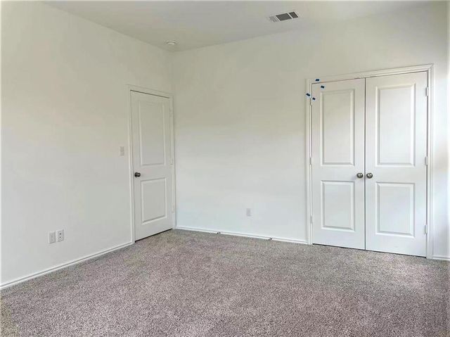 1513 Weatherford LN, Leander, TX 78641