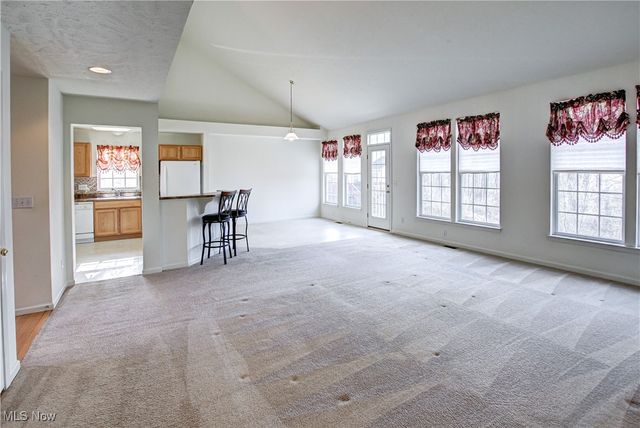 6308 Richmond Road, Oakwood Village, OH 44146