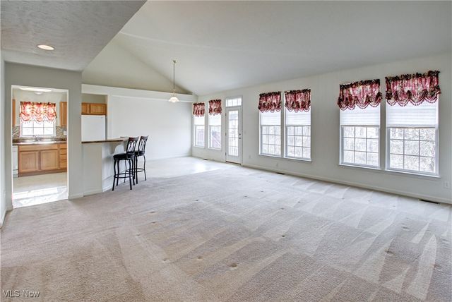 6308 Richmond Road, Oakwood Village, OH 44146