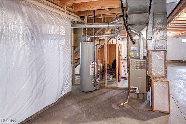 6308 Richmond Road, Oakwood Village, OH 44146