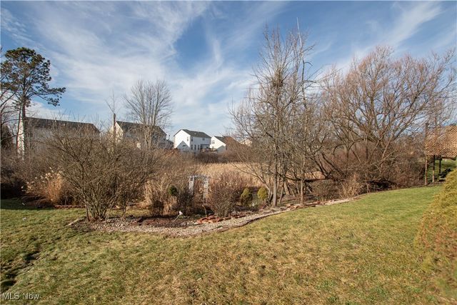 6308 Richmond Road, Oakwood Village, OH 44146