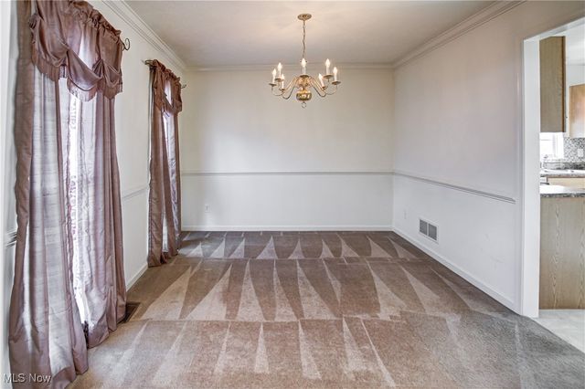 6308 Richmond Road, Oakwood Village, OH 44146