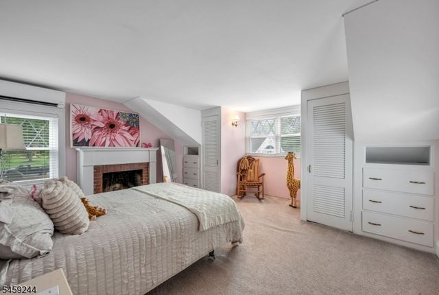 41 E Crescent Ave, Mahwah Twp., NJ 07430
