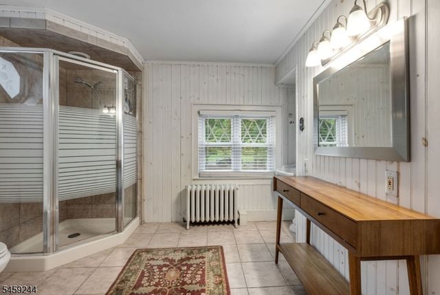 41 E Crescent Ave, Mahwah Twp., NJ 07430