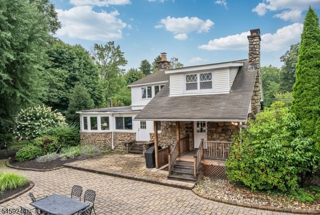 41 E Crescent Ave, Mahwah Twp., NJ 07430
