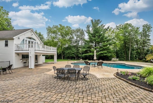 41 E Crescent Ave, Mahwah Twp., NJ 07430
