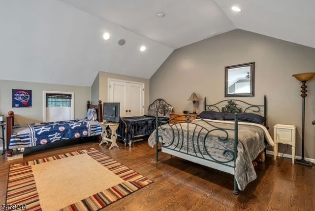 41 E Crescent Ave, Mahwah Twp., NJ 07430