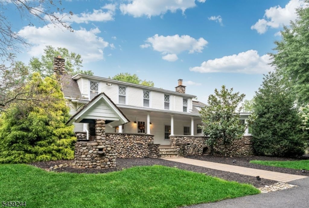 41 E Crescent Ave, Mahwah Twp., NJ 07430