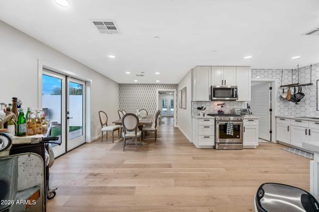 12216 N 65TH Street, Scottsdale, AZ 85254