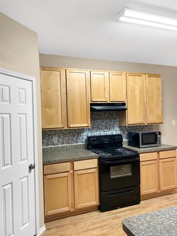 7221 Lindentree Lane, Fort Worth, TX 76137