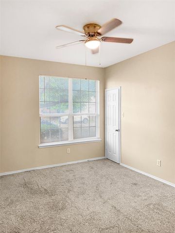 7221 Lindentree Lane, Fort Worth, TX 76137