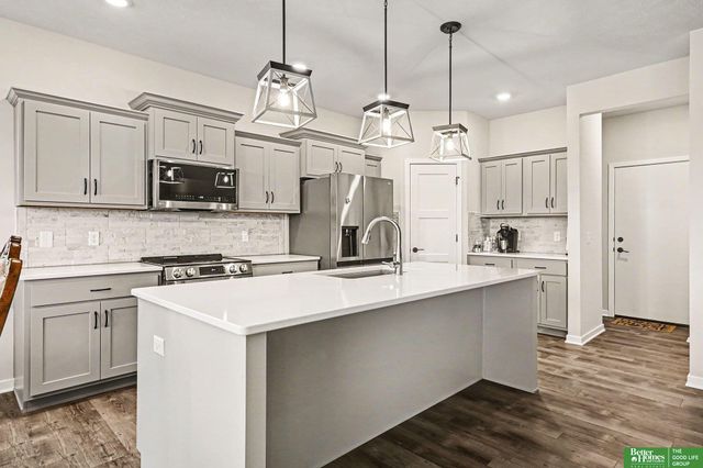 6420 N 168th Avenue, Omaha, NE 68116