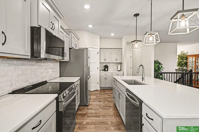 6420 N 168th Avenue, Omaha, NE 68116