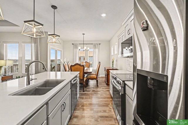 6420 N 168th Avenue, Omaha, NE 68116