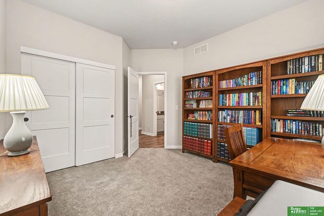 6420 N 168th Avenue, Omaha, NE 68116