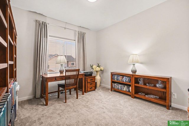 6420 N 168th Avenue, Omaha, NE 68116